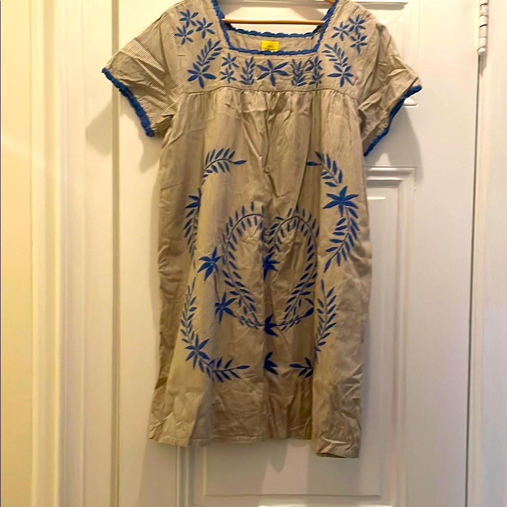 Roller Rabbit Beige Striped dress with blue embroidery